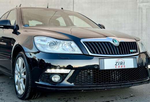 Skoda Octavia 2.0 TDI DPF DSG VRS - only for export