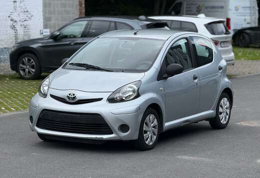 Toyota 1.0i Comfort