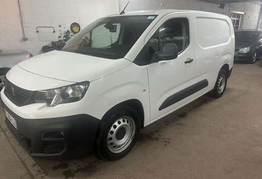 Peugeot FOURGON LONG 950 KG BLUEHDI 130 S&S EAT8 GRIP