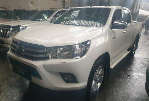 Toyota 2.4 D-4D 4WD Comfort