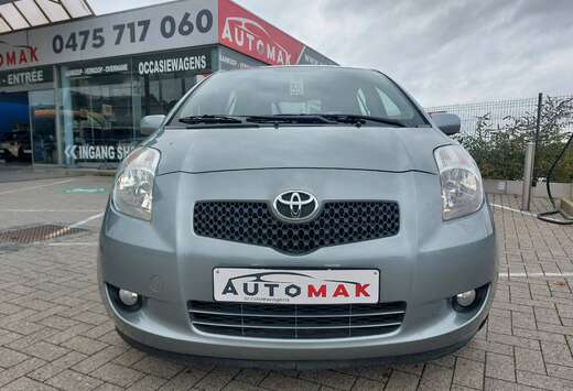 Toyota Yaris 1.3i VVT-i 16v Follow Me