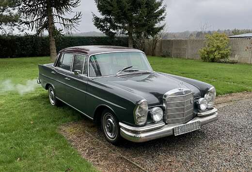 Mercedes-Benz 230s Automatique