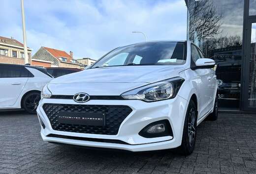 Hyundai 1.2i - Apple Carplay / Android Auto / Camera