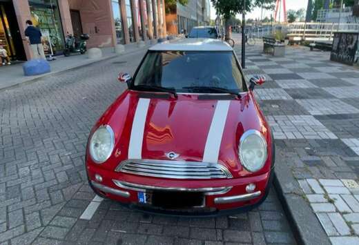MINI Mini 1.6i 16v Cooper CVT