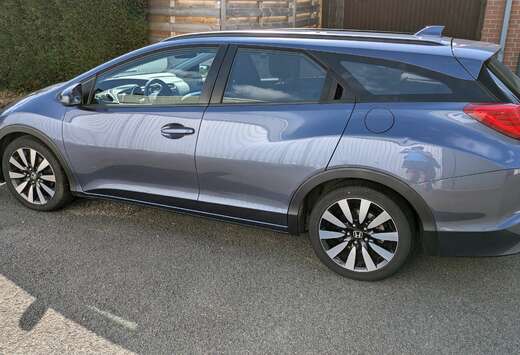 Honda Civic Tourer 1.8i-VTEC Automatic Elegance