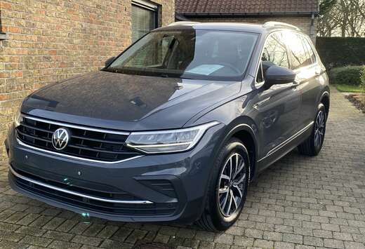 Volkswagen Tiguan 1.5 TSI Life led,trekhaak,navi