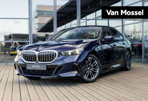 BMW 5-serie 530e  M-SPORT  HARMAN KARDON  COMFORT P