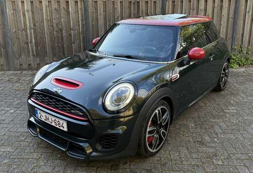 MINI | Pano | H/K | Keyless | HUD | 18” LMV