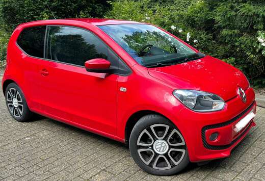 Volkswagen Up 1.0i High up ASG