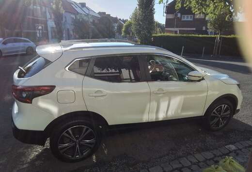 Nissan Nissan qashqai n connecta 1200cc 85 kw