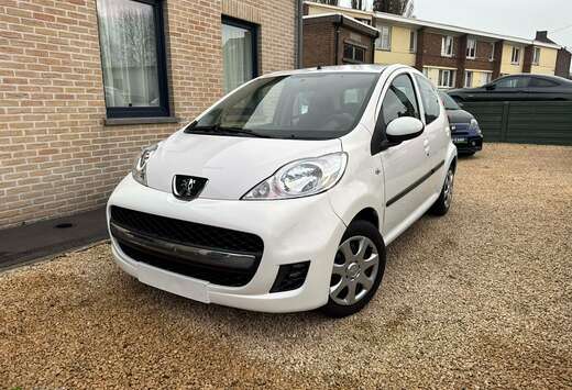 Peugeot 107 1.0i Trendy 2Tronic