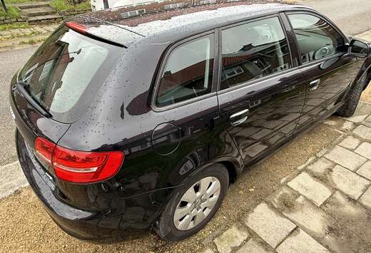 Audi A3 Sportback 1.6 TDi Ambiente DPF