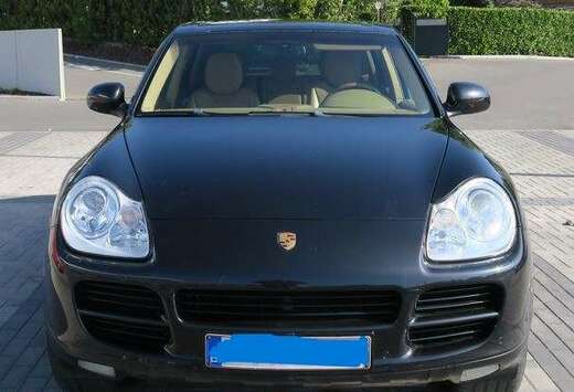 Porsche 3.2i V6 Tiptronic