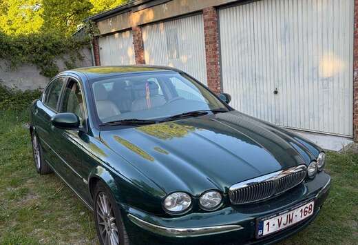Jaguar  Jaguar X-Type 2.0D  2005  Roule parfaitement