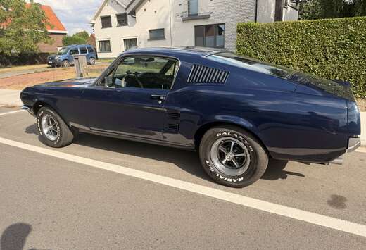 Ford Fastback