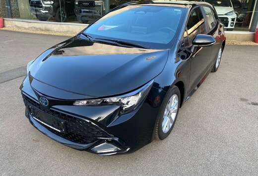 Toyota 1.8 Hybrid Dynamic e-CVT Hybrid
