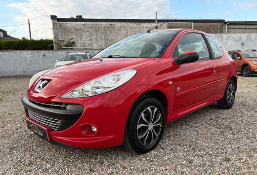 Peugeot +  1.4i Trendy