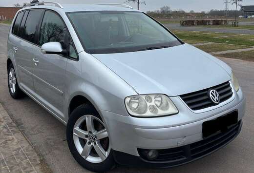 Volkswagen Touran 1.6 FSI Trendline