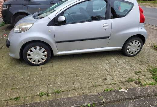 Peugeot 107 70 Filou