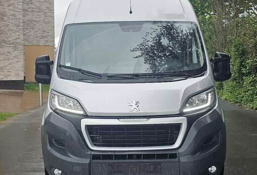Peugeot 2.0 BlueHDi L2H2 Premium S/S