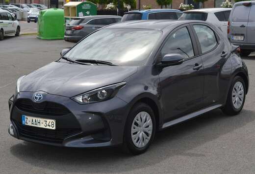 Toyota 1,5 HYBRIDE GPS+CAMERA+AIRCO+...