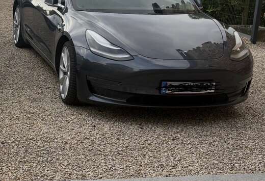 Tesla 75 kWh Performance Dual Motor