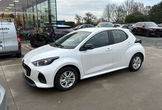 Mazda Hybrid VVT-i Centre-Line CVT