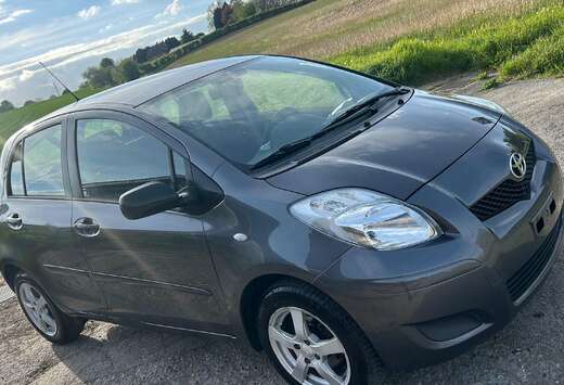 Toyota Yaris 1.0i VVT-i Chill Out prêt à immatricul ...