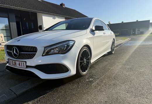 Mercedes-Benz Mercedes CLA 220 AMG Line