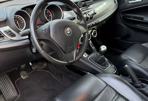 Alfa Romeo Giulietta 1.6 JTDm Distinctive