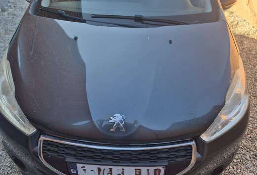 Peugeot 208 1.0i Access
