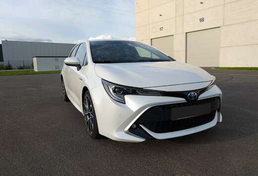 Toyota Corolla 1.8 Hybrid Premium + Luxury Pack