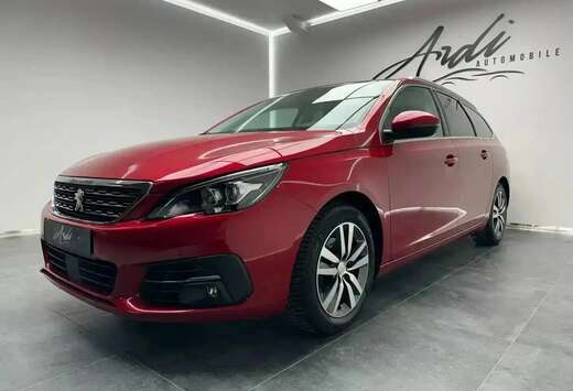 Peugeot 1.2 *CARPLAY*TOIT PANO*GPS*1ER PROPRIO*GARANT ...