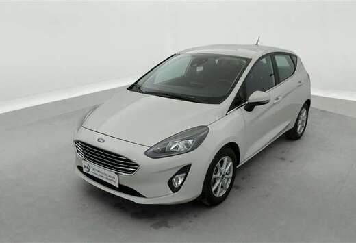 Ford 1.1i Titanium CARPLAY / FULL LED / CLIM