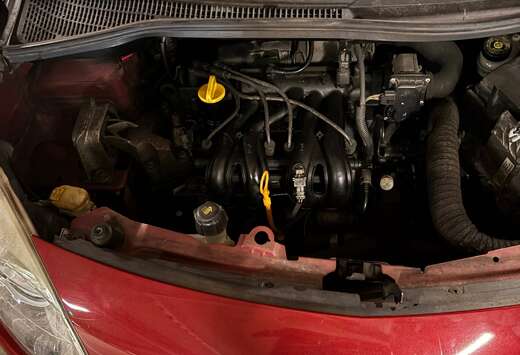 Renault Expression 1.2i 58CH Distribution OK
