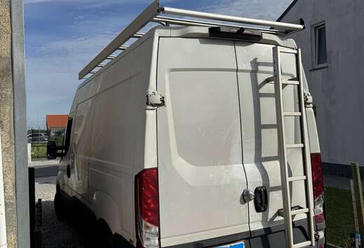 Iveco 35C11SV 2.3 Turbo WG