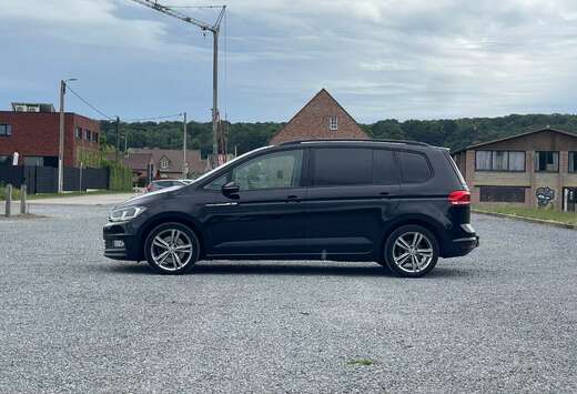 Volkswagen Touran 1.6 TDi SCR Highline DSG