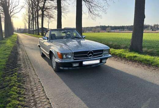Mercedes-Benz 500SL R107