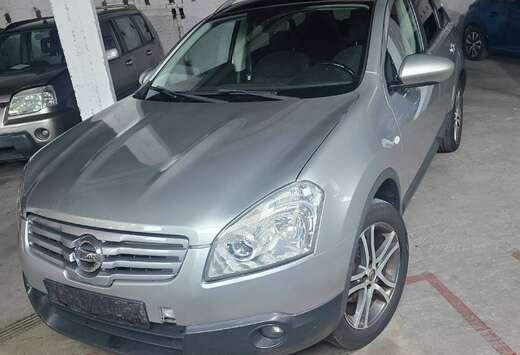 Nissan Qashqai 2 2.0i 4WD   EXPORT AFRIQUE