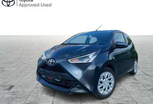 Toyota 1.0 VVT-i 5MT x-play2