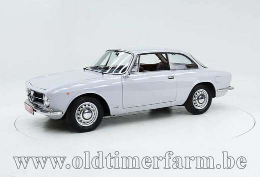 Alfa Romeo 1300 GT Junior \'71 CH3377