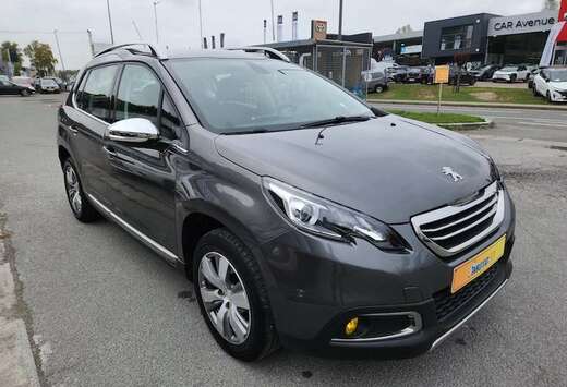 Peugeot 2008 1.2i PureTech Style