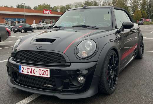 MINI Mini Cabriolet 1.6 JCW