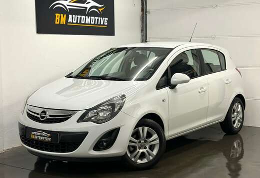Opel Corsa 1.2i Ultimate Edition