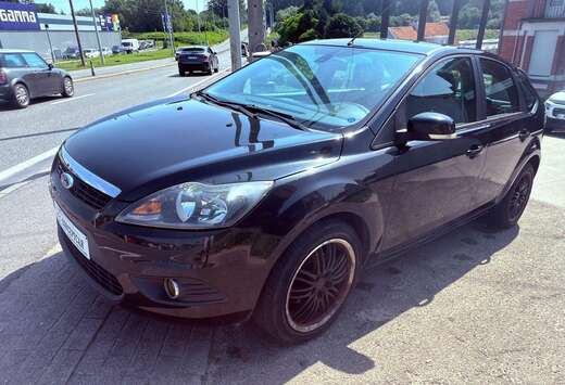 Ford Focus 1.6i Titanium // EXPORT //