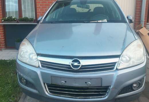 Opel Astra 1.7 CDTi ecoFLEX Cosmo FAP