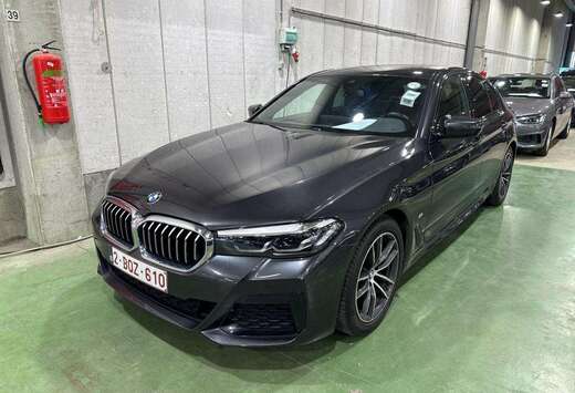 BMW 520iA PACK M TECHNIK