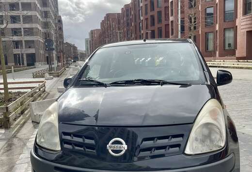 Nissan 1.0i Visia