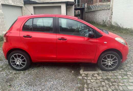 Toyota 1.0i VVT-i 16v Linea Natura