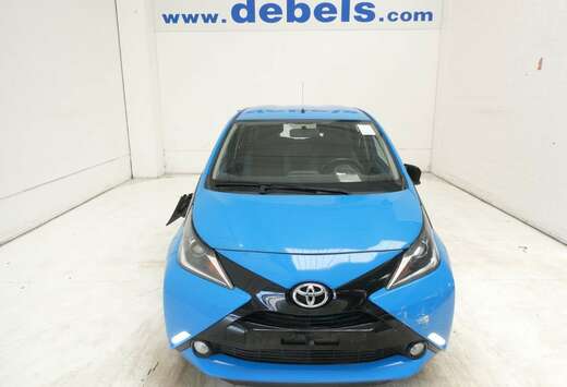 Toyota X